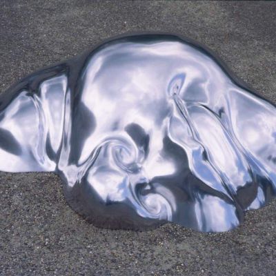 Jeroen Meijs, Gaja, 1999, gietalluminium, serie van 3, 140x140x40 cm