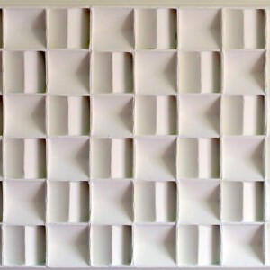 Aart-Jan Moerman, M37, Wit Reliëf, 106 x 46 x 5 cm Aart-Jan Moerman, M37, Wit Reliëf, 106 x 46 x 5 cm